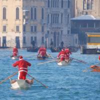 Wanderlust Wednesday |Santa in Venice